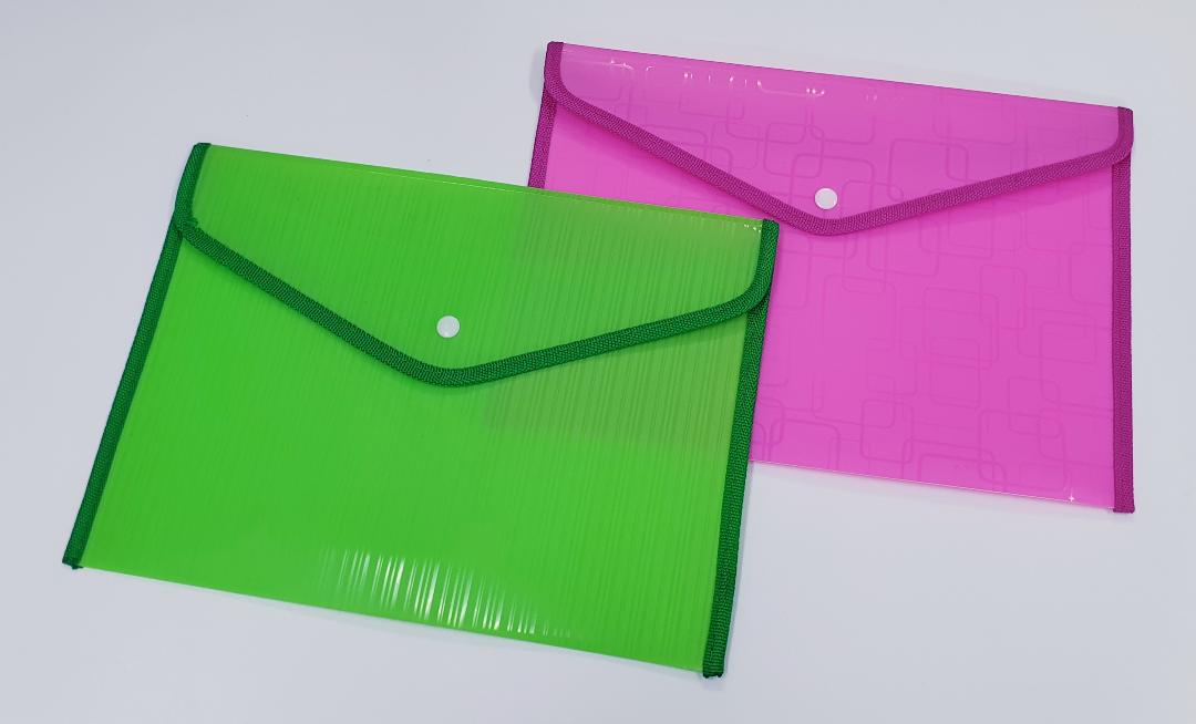 Bìa nút hoa văn viền màu